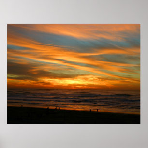 Zonnezonsondergang met mooie Oranje wolken Poster