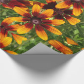 Zonnig gouden bloemen glanzend inpakpapier (Hoek)