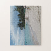 Zonnig strandgezicht in Barbados. Legpuzzel (Verticaal)