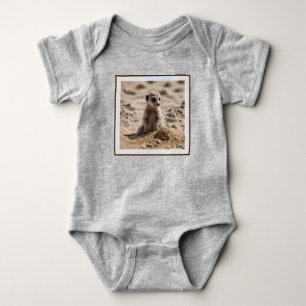 Zonnige dagen: Baby Meerkat's Beach Adventure Romper