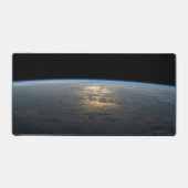 Zonnige stralen van een deels bewolkt zuiden van d bureaumat (Voorkant)