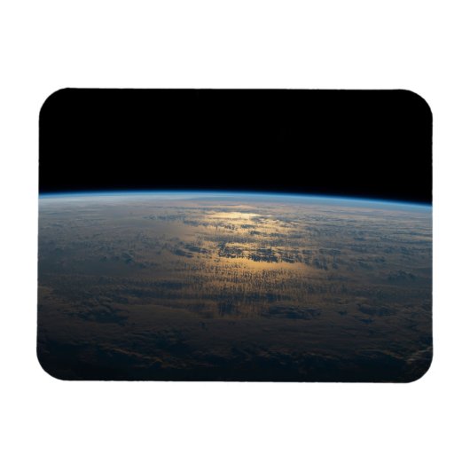 Zonnige stralen van een deels bewolkt zuiden van d magneet (Horizontaal)