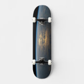 Zonnige stralen van een deels bewolkt zuiden van d persoonlijk skateboard (Voorkant)
