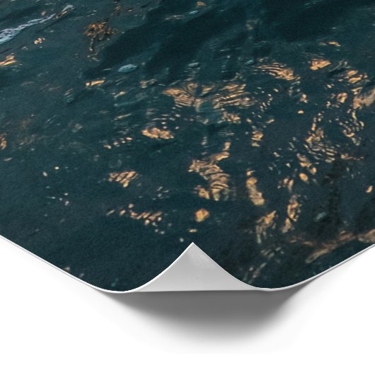 Zonovergoten oceaangolven - Reflecterende Natuur F Poster (Hoek)