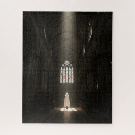 Zonovergoten zijn in de oude mysterieuze kathedraa legpuzzel