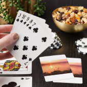 Zonset van roze en perzikmeer pokerkaarten (Insitu)