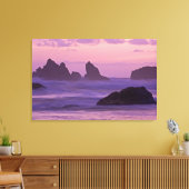 Zonsondergang bij Bandon Beach Sea Stacks. Canvas Afdruk (Insitu (Woonkamer))