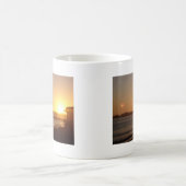 Zonsondergang bij de vuurtoren koffiemok (Center)