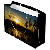 Zonsondergang bij een meertje met rietpluimen. groot cadeauzakje (Achterkant Gekanteld)