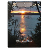 Zonsondergang boven het klembord van Forest Lake (Voorkant)