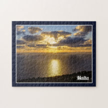 zonsondergang boven mediterraan Zee op Malta