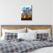Zonsondergang door de bomen canvas afdruk (Insitu (Slaapkamer))