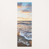 zonsondergang en strand met mantra yogamat (Voorkant)