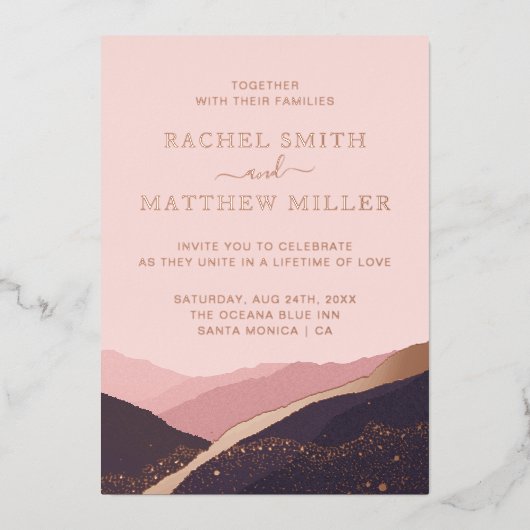 Zonsondergang in de heuvels bergen rezen roze stof folie uitnodiging (Voorkant)