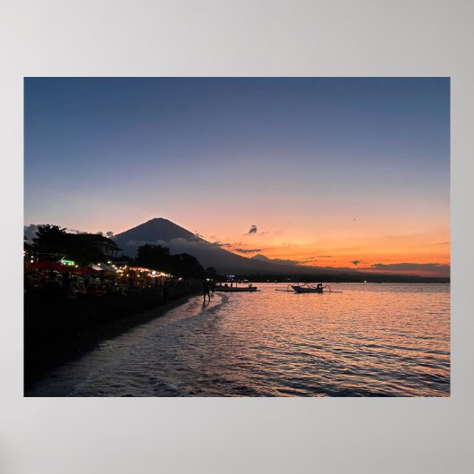 Zonsondergang op Amed Beach Poster (Voorkant)