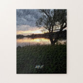 zonsondergang op het meer met Daisies Legpuzzel (Verticaal)