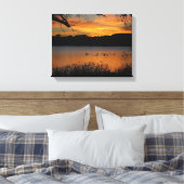 Zonsondergang op Lake Wrapped Canvas (Insitu (Slaapkamer))
