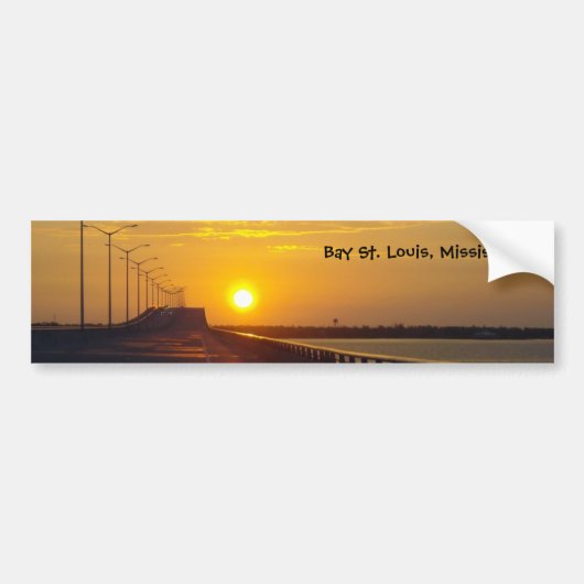 Zonsondergang over Bay St. Louis, MS Bumpersticker (Voorkant)