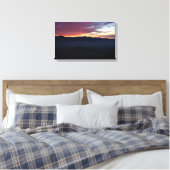 Zonsondergang over de bergen in Zuid-Oregon Canvas Afdruk (Insitu (Slaapkamer))