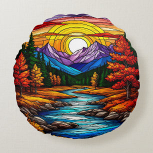 Zonsondergang over een serene bergstroom rond kussen