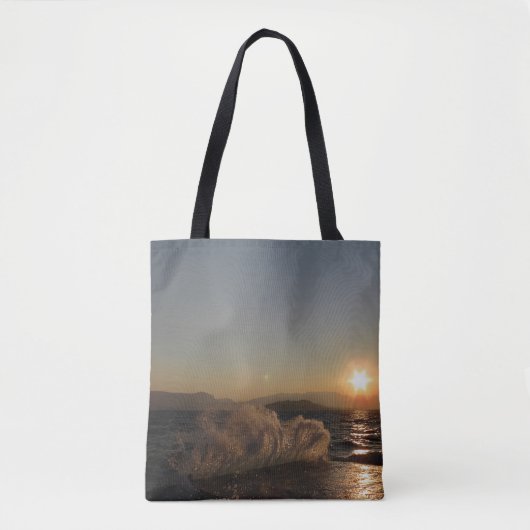 Zonsondergang over golven in de kustlijn van Kroat Tote Bag (Voorkant)