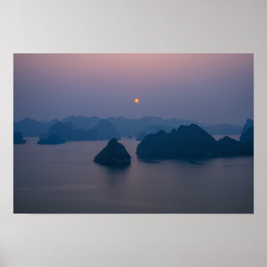 Zonsondergang over Halong Bay - Vietnam, Azië Poster (Voorkant)