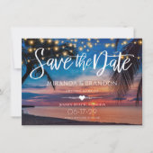 Zonsondergang Palm String Lights Tropische Strand Save The Date (Voorkant)
