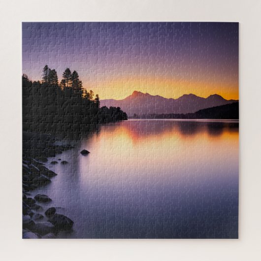 Zonsondergang reflecterend over een meer legpuzzel (Verticaal)
