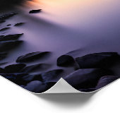 Zonsondergang reflecterend over een meer poster (Hoek)