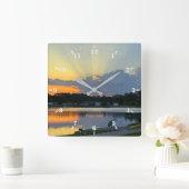 Zonsondergang reflectie en vogels silhouetten vierkante klok (Huis)