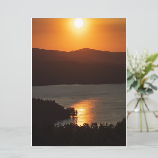 Zonsondergang Reflecties op Newfound Lake (Staand voorkant)