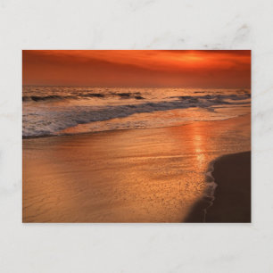 Zonsondergang reflecties van wolken en oceaankust briefkaart
