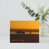 Zonsondergang rijden op het strand briefkaart (Staand voorkant)