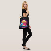 Zonsondergang Surf gloed Tote Bag (Op model)