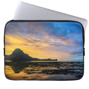 Zonsondergang van de Baai van El Nido Laptop Sleeve