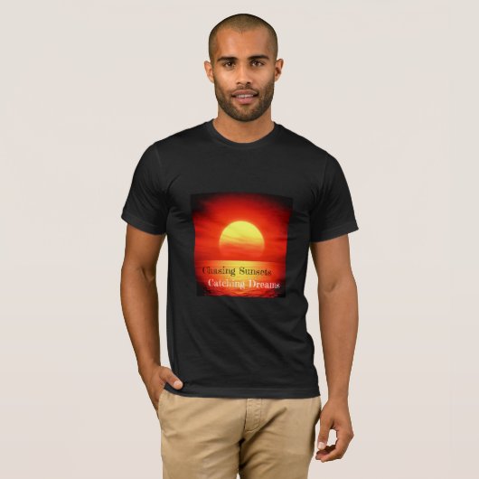 Zonsondergangen achtervolgen, dromen vangen Mannen T-shirt (Voorkant volledig)