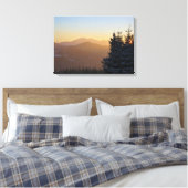 Zonsondergangzicht op de Tatragebergte Canvas Afdruk (Insitu (Slaapkamer))