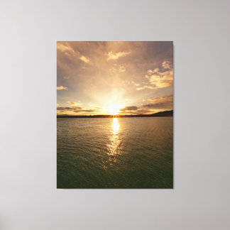 Zonsopgang aan de oevers van Lago Argentino in Pat Canvas Afdruk
