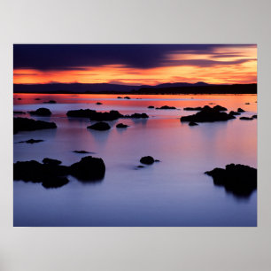 Zonsopgang bij Black Point van Mono Lake Poster