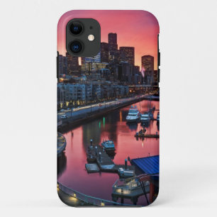 Zonsopgang bij pier 66 met uitzicht op Bell Harbor Case-Mate iPhone Case