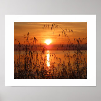 Zonsopgang boven de baai poster