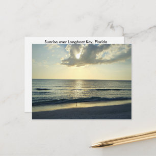 Zonsopgang boven de stille kust briefkaart