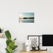 Zonsopgang boven kalm meer poster (Thuiskantoor)