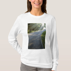 Zonsopgang door mist langs Green River T-shirt