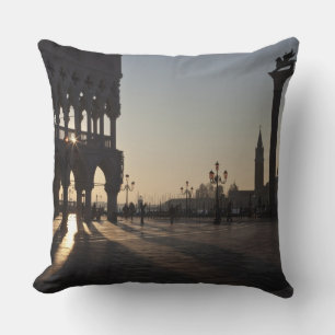 Zonsopgang op Plaza San Marco Kussen