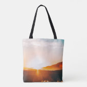 zonsopgang over de berg tote bag (Achterkant)