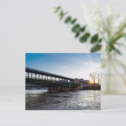 Zonsopgang over de Bir-Hakeim brug in de winter - Briefkaart (Staand voorkant)
