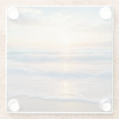 Zonsopgang over het strand glazen onderzetter (Achterkant)