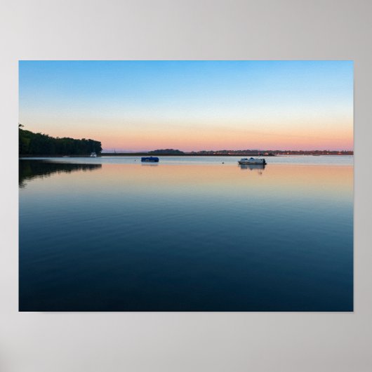 zonsopgang van het meer in de baai van saint alban poster (Voorkant)
