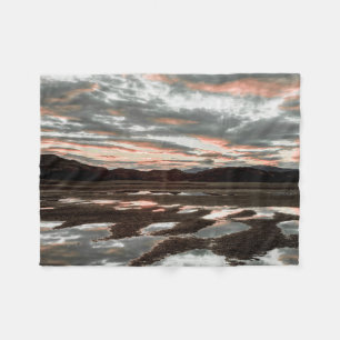 Zonsopgangreflecties bij Lago Grey Fleece Deken
